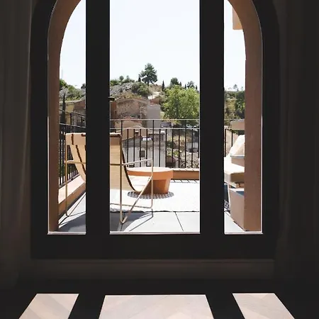 Ora Priorat, A Member Of Design *