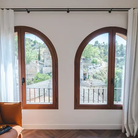 Ora Priorat, A Member Of Design *